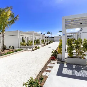 Amurusu Aparthotel